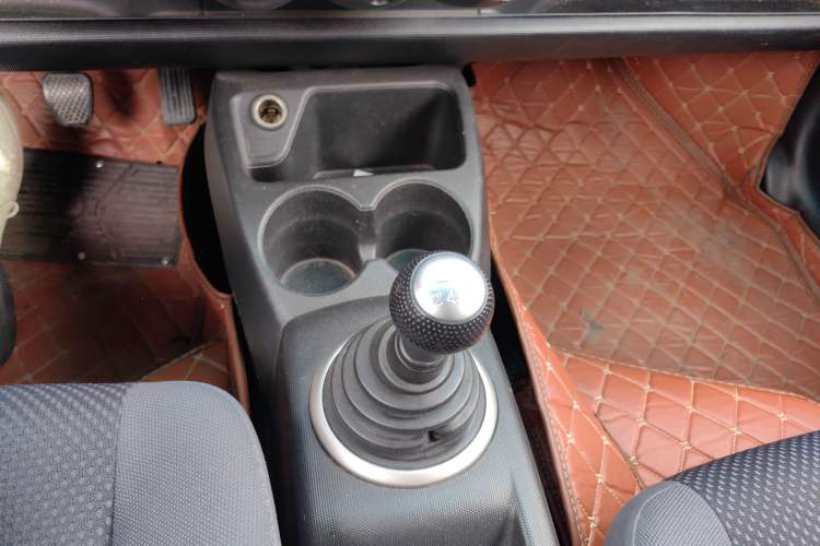 Used Honda Fit 2007 1.5L manual standard version Gear Lever