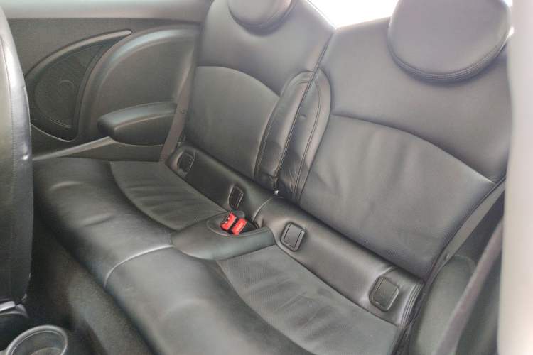 Used MINI 2010 1.6L COOPER Cheer
