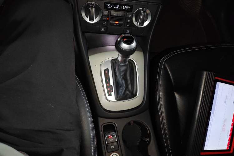 Used Audi Q3 2015 30 TFSI Ambition Edition Gear Lever