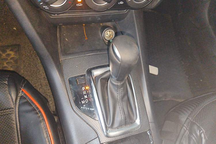 Used Mazda 3 Axela 2014 Sedan 1.5L Automatic Comfort Model Gear Lever