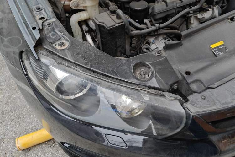 Used Volkswagen Scirocco 2013 2.0 TSI Million-Mile Edition Right Front Headlight