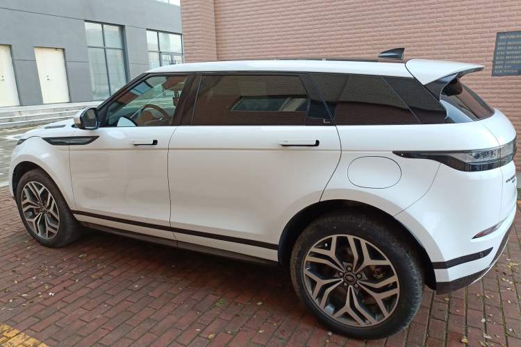 Used Land Rover Range Rover Evoque New Energy 2022 Aurora L P300e Plug-in Hybrid Electric Version