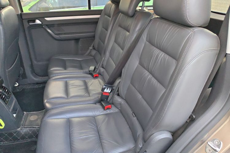 Used Volkswagen Touran 2015 1.4T DSG Comfort Edition 5 Seats