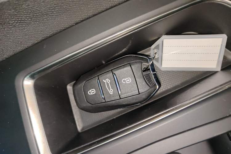 Used Peugeot 4008 2017 350THP Elite Edition Interior 1