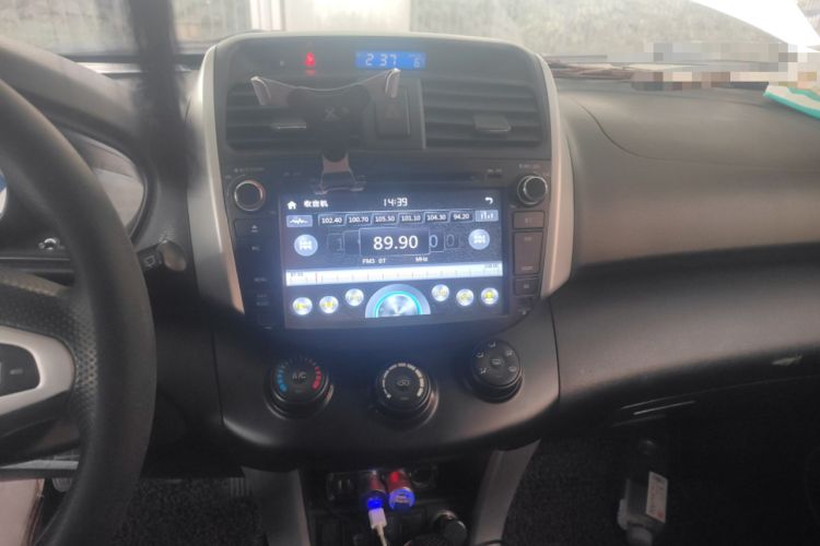 Used Lifan Auto X60 2012 Discovery Edition 1.8L Manual Luxury Model
