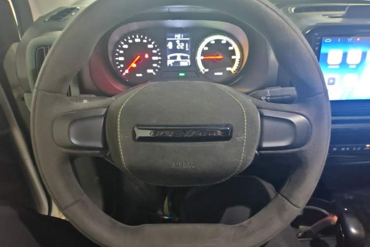 Used Roewe Clever 2021 302 km New Four-Seater Super-Efficient Version