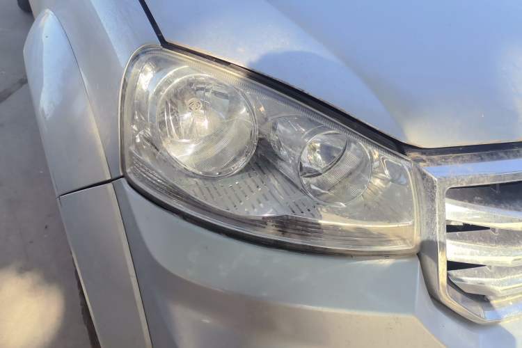 Used Great Wall Wingle 5 2017 2.0T European Version Diesel Two-Wheel Drive Advanced Large Double-Cab GW4D20E
