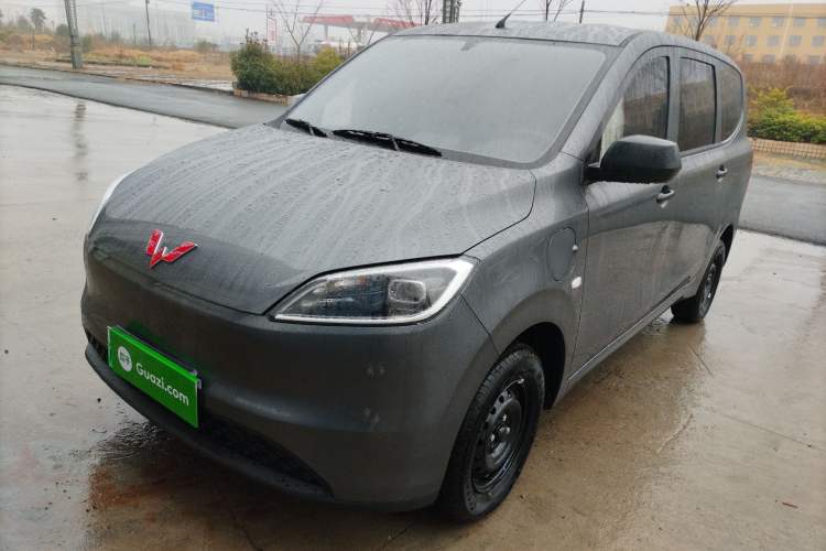Used Wuling Hongguang New Energy 2024 All-Electric Model 300KM Practical Version