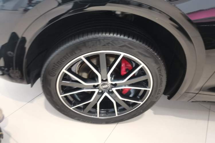 Used Audi Q5L 2025 quattro 45th Anniversary Edition 45 TFSI Luxury Dynamic Model
