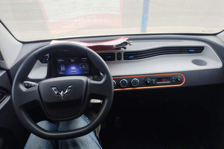 Used Wuling Hongguang MINIEV 2022 Easy Version Lithium Iron Phosphate