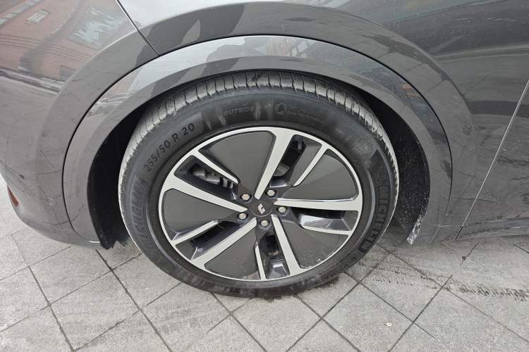 Used Li Auto L7 2024 MAX Model Left Front Wheel Hub