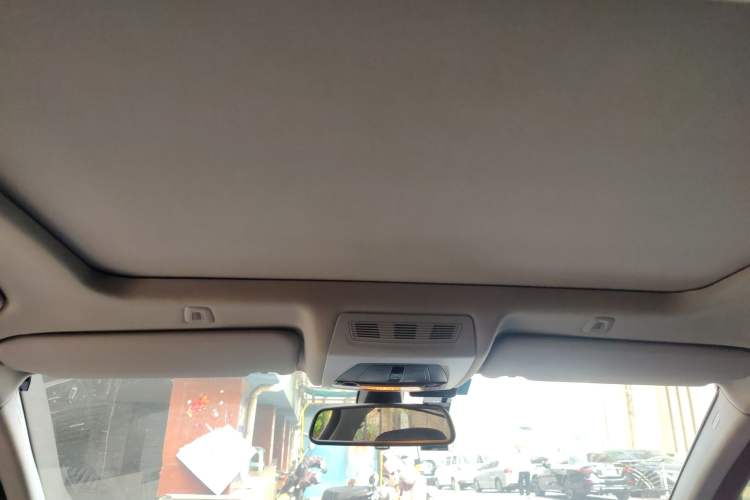 Used BMW 5 Series 2012 535Li Luxury Model Headliner