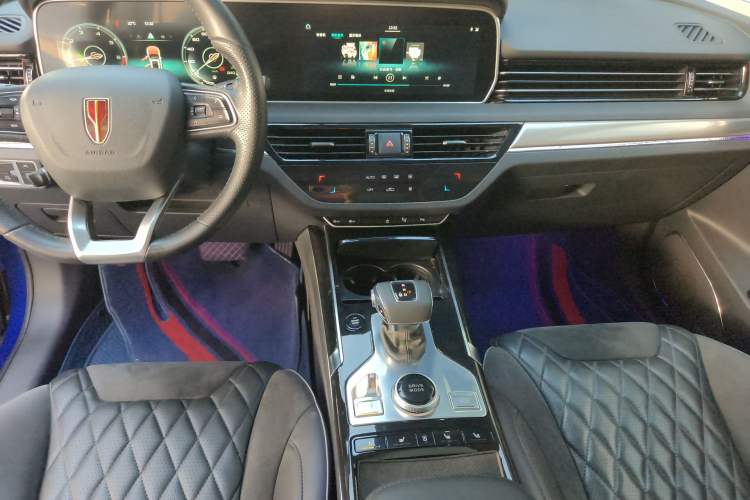 Used Hongqi HS5 2019 2.0T Smart Connect Flagship All-Wheel-Drive Version Audio And AC Panel