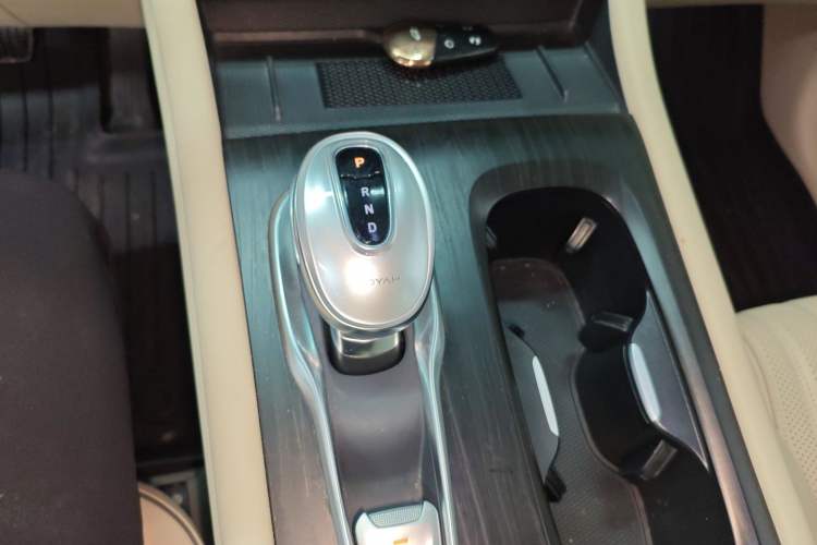 Used VOYAH Dream 2024 PHEV Ultra-Long Range Flagship Edition Gear Lever