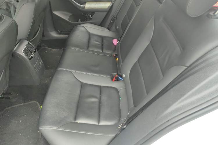 Used Volkswagen Sagitar 2017 230TSI Automatic Comfort Version Left Rear Seat