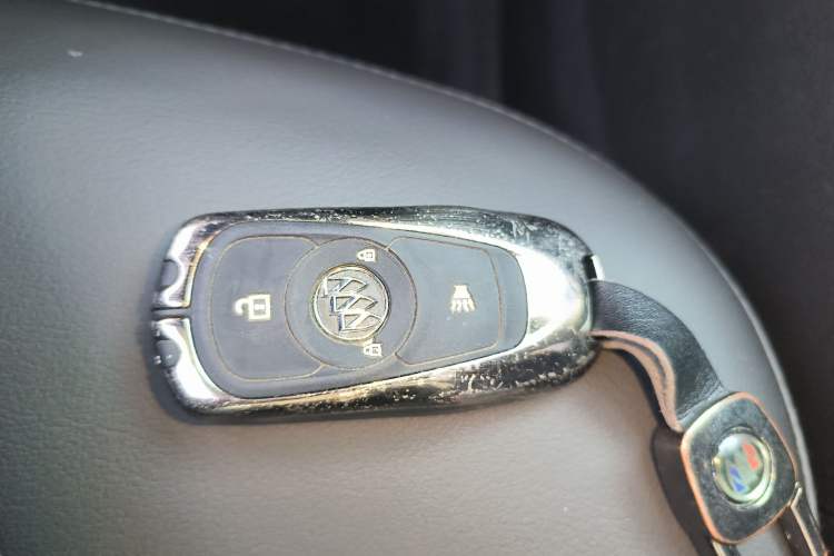 Used Buick Envision 2018 20T Two-Wheel-Drive Leading Model