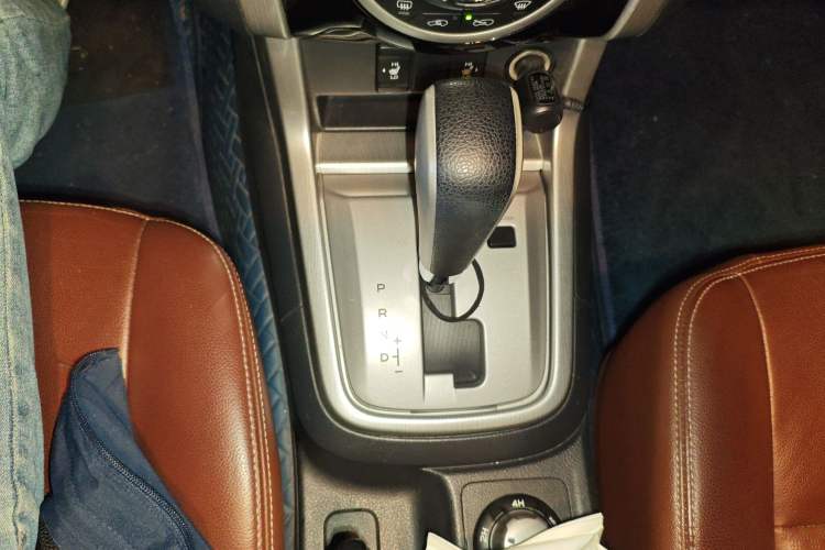 Used Isuzu mu-X 2017 3.0T Four-Wheel Drive Automatic Luxury 7-Seater China V Emission Standard
