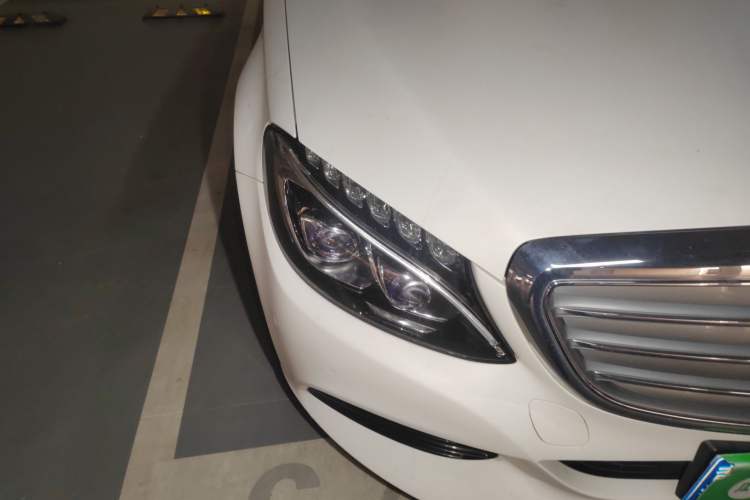 Used Mercedes-Benz C-Class 2015 C 200 L 4MATIC