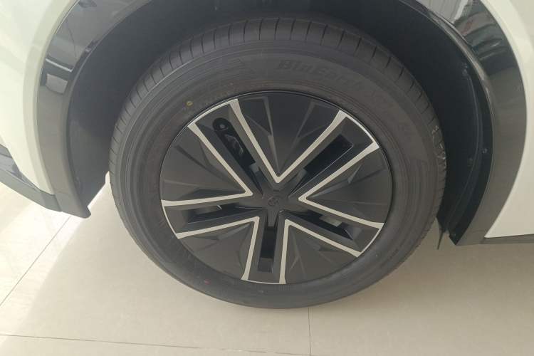 Used Toyota bZ5 2025 Model 550 JOY
