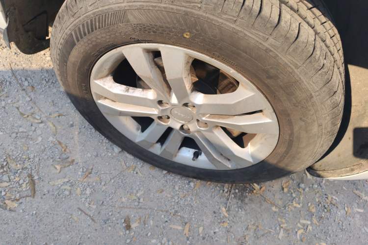 Used Geely Auto GX7 2015 Classic Edition 1.8L Manual – Exclusive for Online Retailers – China IV Standard Right Front Wheel Hub