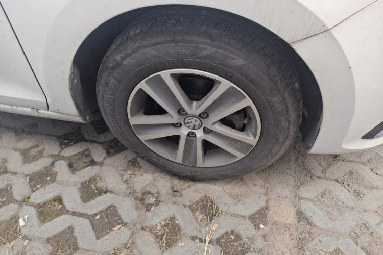 Used Volkswagen Santana 2016 1.6L Manual Fashion Edition