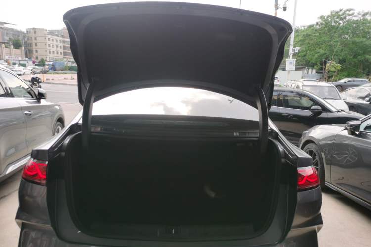 Used BYD Qin L 2024 DM-i 120KM Leading Model Trunk