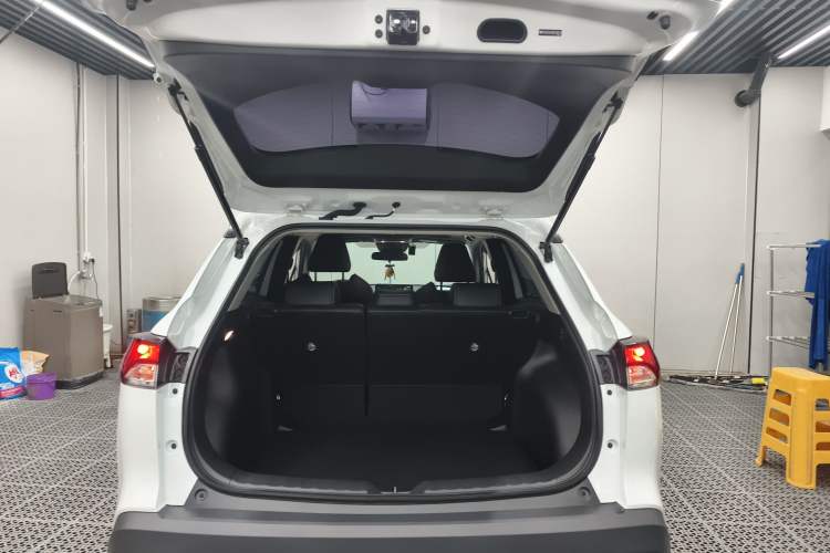 Used Toyota FRONTLANDER 2024 2.0L CVT Leading Plus Edition
