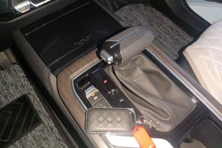 Used Wuling Jiachen 2022 1.5T CVT Smart Luxury Version
