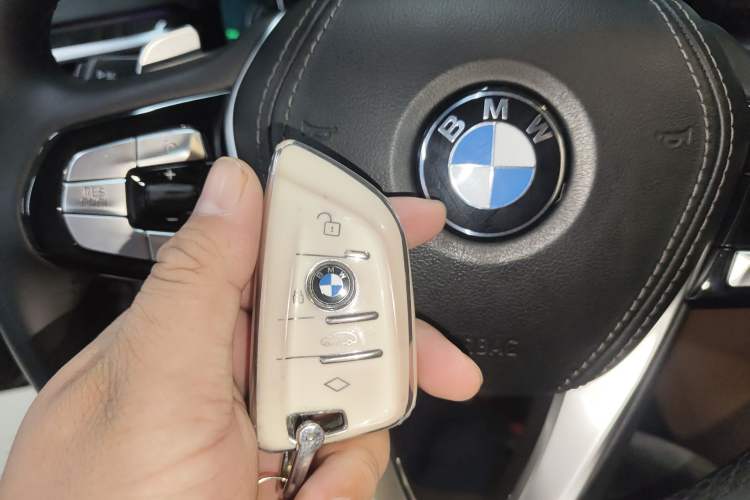 Used BMW 5 Series 2018 Restyled 530Li Leading Edition M Sport Package