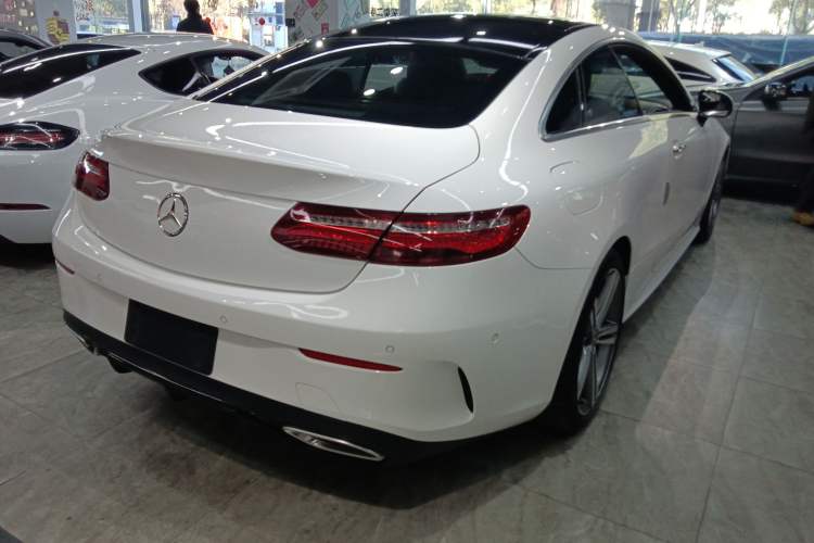 Used Mercedes-Benz E-Class (Import) 2017 E 200 Coupe