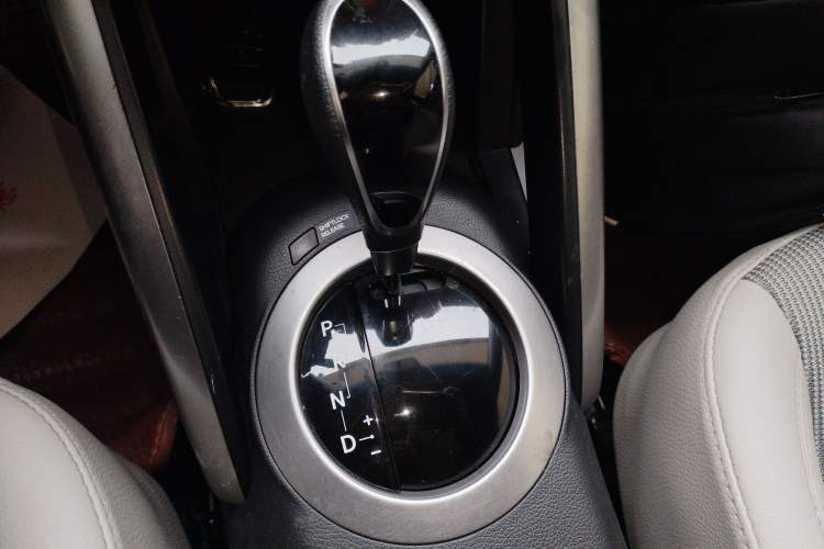 Used Hyundai Veloster 2012 1.6L Automatic Luxury Edition
