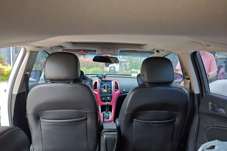 Used Buick GT 2012 XT 1.6L Automatic Fashion Edition Headliner