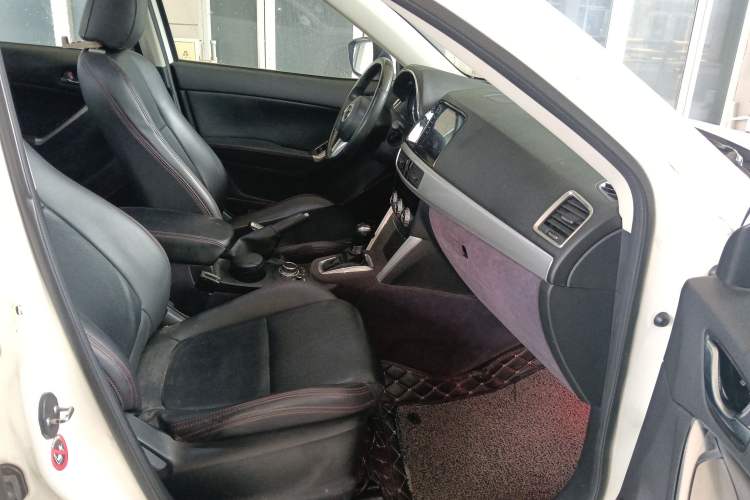 Used Mazda CX-5 2015 2.0L Automatic 2WD Comfort Edition Right Front Seat