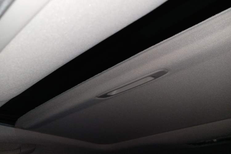 Used Toyota Reiz 2013 2.5V Shangrui Edition Headliner