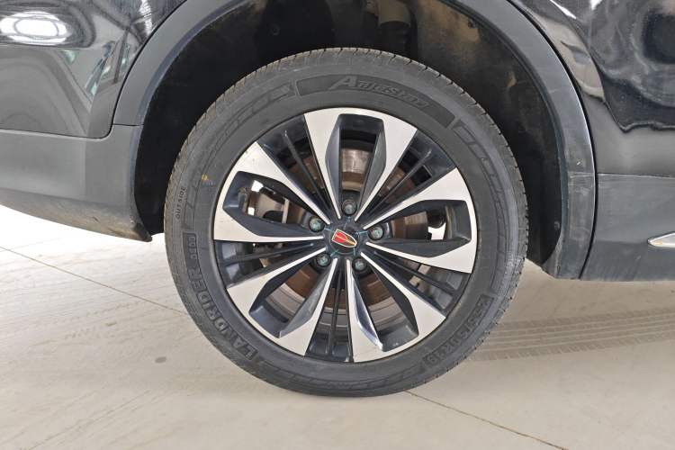 Used Hongqi HS7 2022 3.0T Automatic All-Wheel Drive ZhiLian Flagship Edition Five Seats Right Rear Wheel Hub