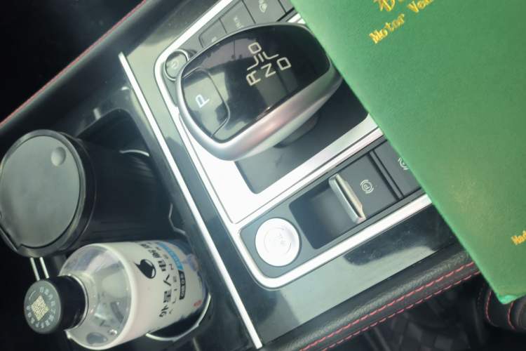 Used BYD Tang New Energy 2019 EV600D Four-Wheel Drive Smart Connectivity Leading Model Gear Lever