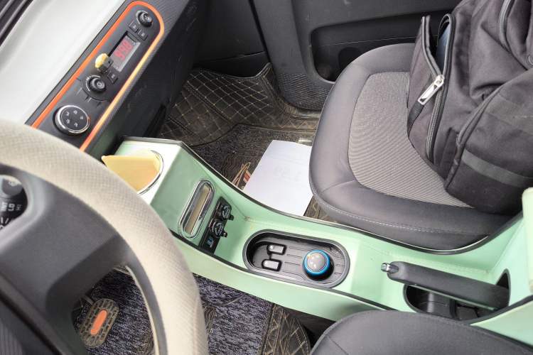 Used Wuling Hongguang MINIEV 2022 Macaron Fashion Edition Lithium-Nickel-Cobalt-Alpha-oxide
