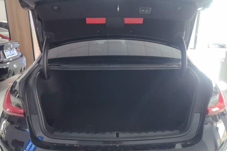 Used BMW 3 Series 2025 325Li M Sport Package
