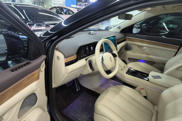 Used Hima AITO M7 2024 1.5T Intelligent Driving 4WD Max Edition 5 Seats Driver Seat