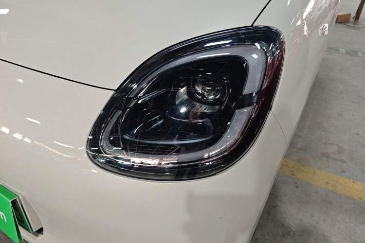 Used Wuling Hongguang MINIEV 2025 Four-Door Version Advanced Edition Left Front Headlight