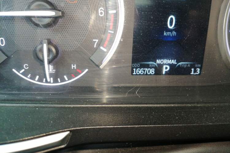 Used Dongfeng Fengon ix5 2019 220T CVT ZhiShang Version China VI Standard
