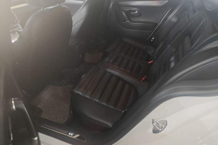 Used Volkswagen FAW-Volkswagen CC 2016 1.8TSI Prestige Model Left Rear Seat