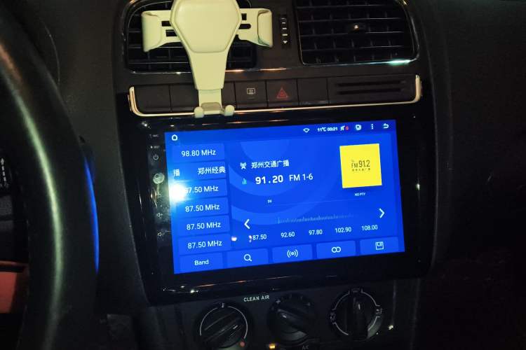 Used Volkswagen Polo 2016 1.6L Automatic Comfort Model