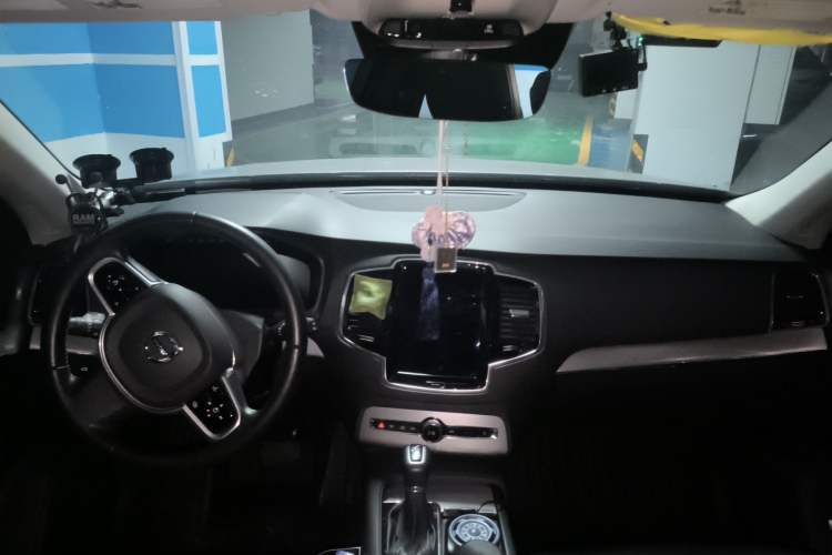 Used Volvo XC90 2016 T5 Zhiyi Edition 7-Seater
