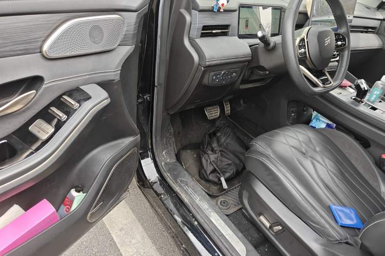 Used JETOUR Shanhai L9 2024 1.5TD 2DHT Pro 7-Seater