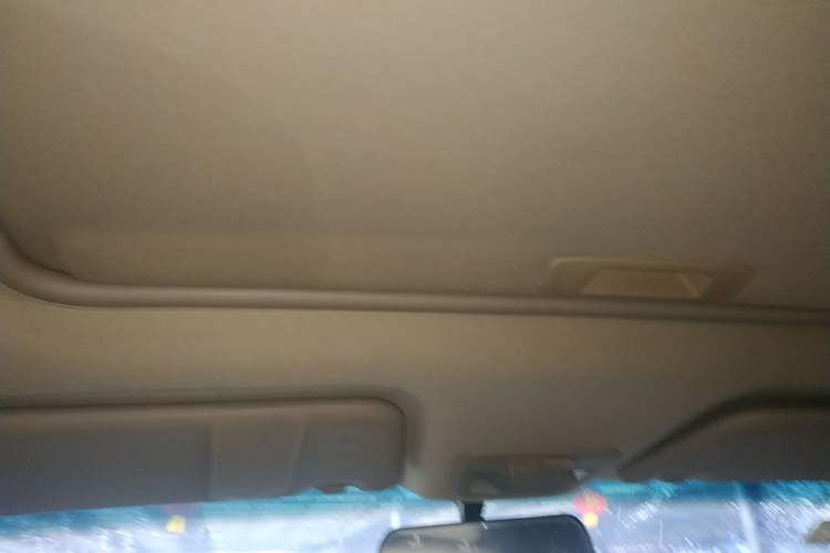 Used Baojun 730 2014 1.5L manual luxury trim 7 seats
