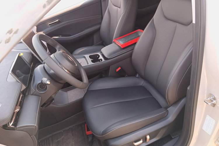 Used Baojun Yunhai 2024 600km Pure Electric Version Left Front Seat