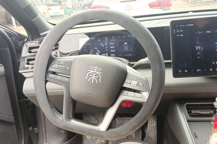 Used BYD Qin L 2025 DM-i Smart Drive 80KM Leading Model Steering Wheel