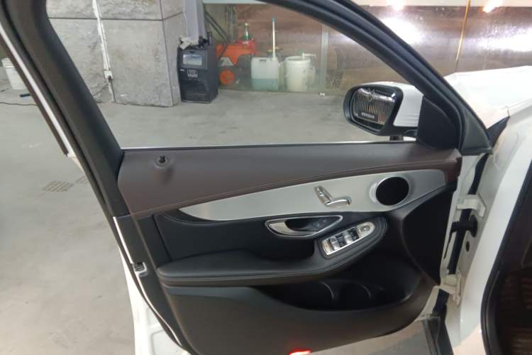 Used Mercedes-Benz GLC 2018 Facelift GLC 200 4MATIC
