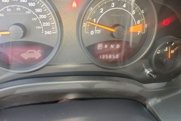 Used Jeep Compass 2013 2.0L two-wheel drive sport version